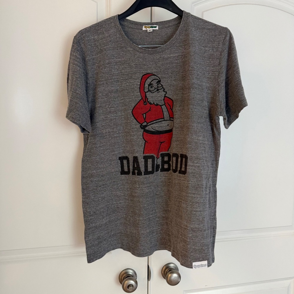 Tipsy Elves Mens Dad Bod Santa Christmas Graphic T-Shirt Gray Large Made in USA